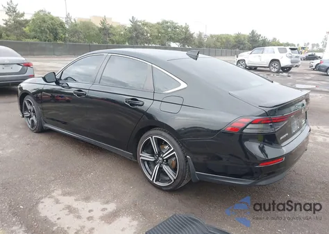 2023 Honda Accord Hybrid Sport z USA, uszkodzony, nr VIN 1HGCY2F57PA057967